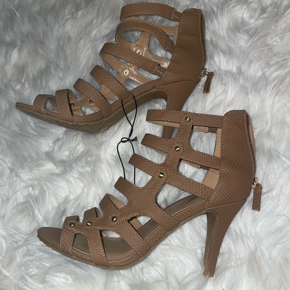 Nine West Caged Sandal Tan 7